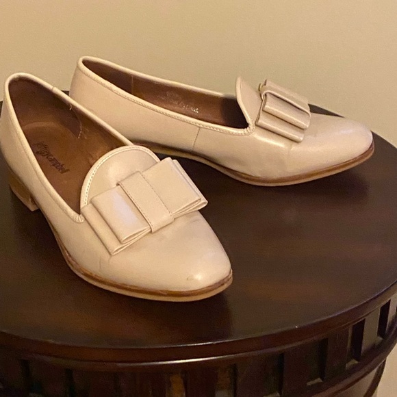 Jeffrey Campbell Nude/Pink Abogado Bow Loafers - Picture 2 of 10